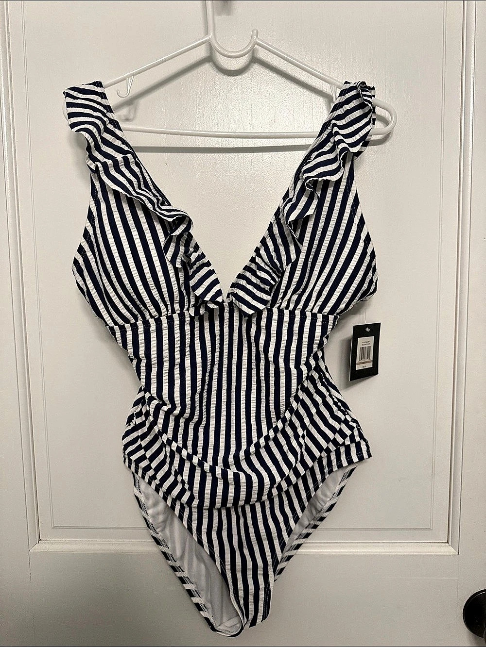 Waist snatching Ellen Tracy Striped One Piece in Blue & White Size 12 NWT